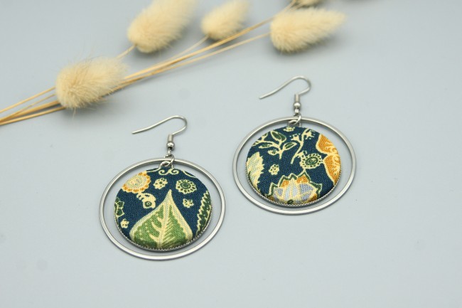 Boucles d'oreilles Agathe en coton indien vert et jaune et acier inoxydable