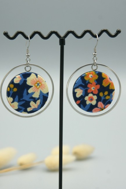 Boucles d'oreiles Agathe en tissu fleuri et acier inoxydable