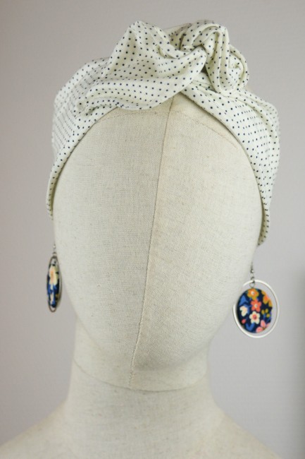 Boucles d'oreilles pendantes rondes en tissu bleu et acier inoxydable