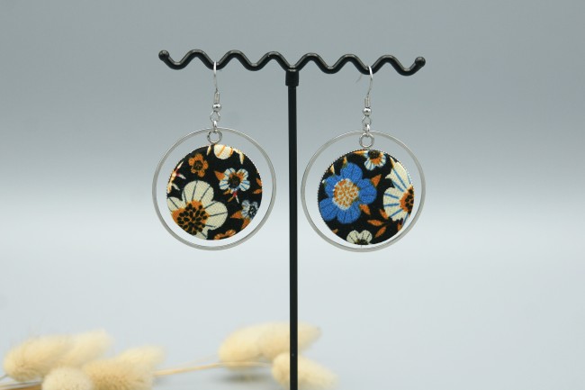 BO rondes avec cabochon en tissu à fleurs bleu et orange