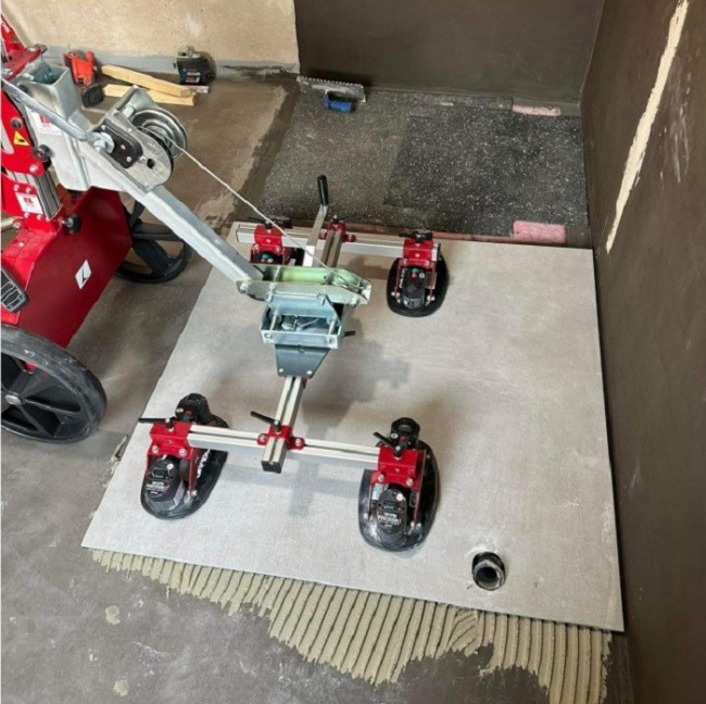 CHARIOT DE POSE DE CARRELAGE UPT250. 