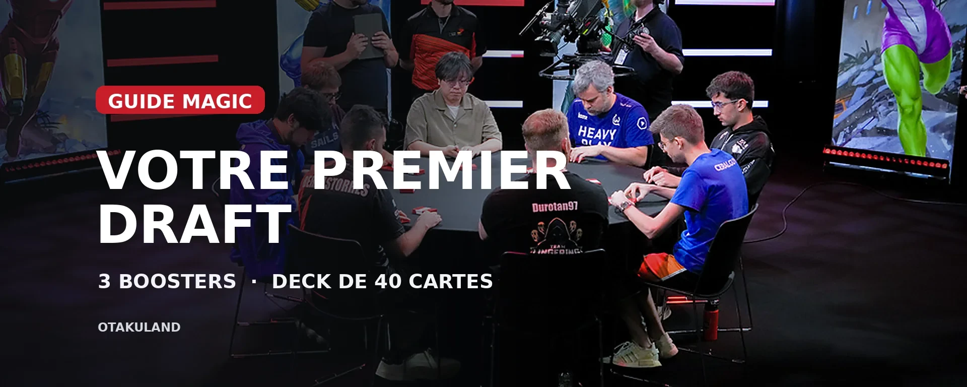 Huit joueurs autour d’une table lors d’un Booster Draft Magic