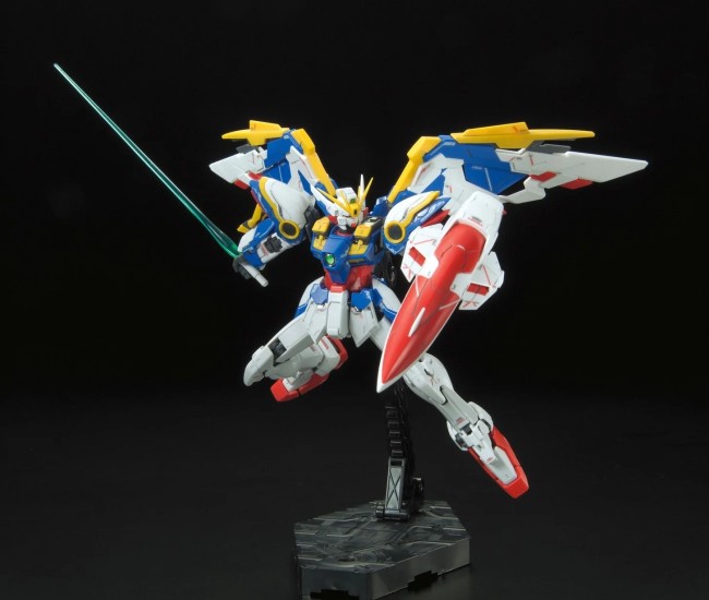 RG 1/144 XXXG-01W Wing Gundam EW - Model Kit 13cm Bandai