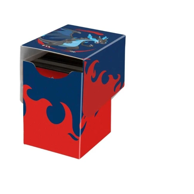 Boîte de deck Ultra Pro ouverte avec cartes à l’intérieur et design feu stylisé