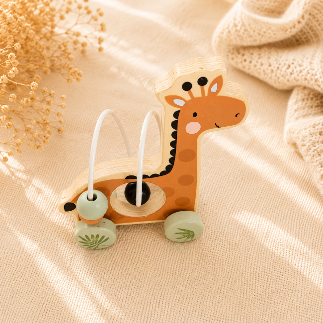 Jouet d’éveil bébé girafe en bois naturel avec roues et perles