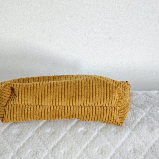 Trousse artisanale côtelé moutarde fait main