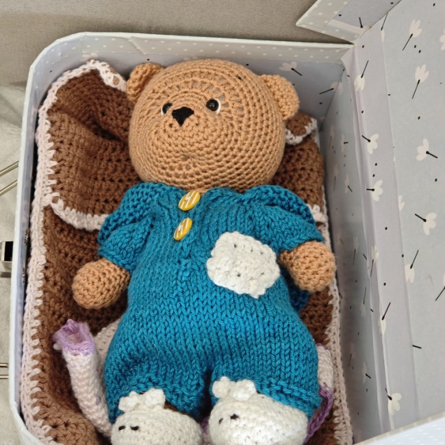 Valisette enfant pour accessoires crochetés Mallette en carton pour rangement du doudou et accessoires