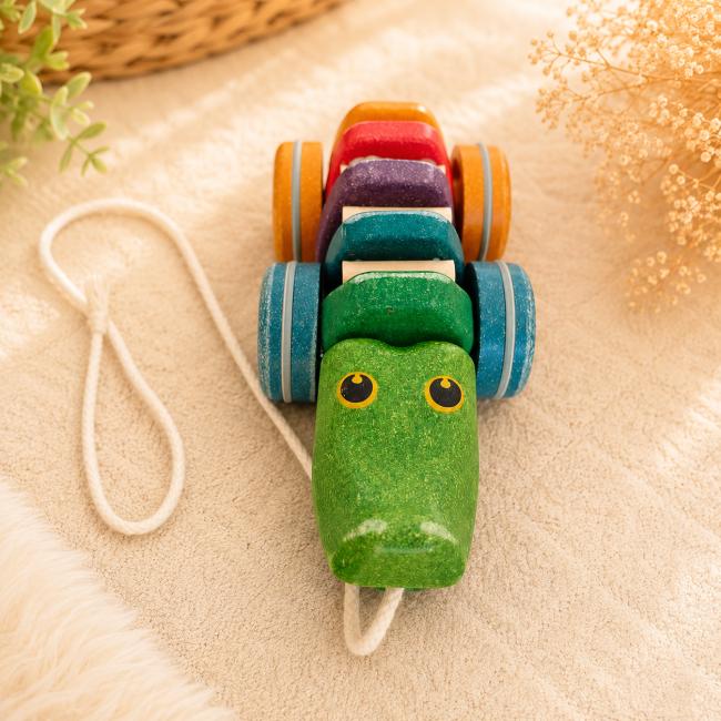Crocodile à tirer PlanToys vu de face