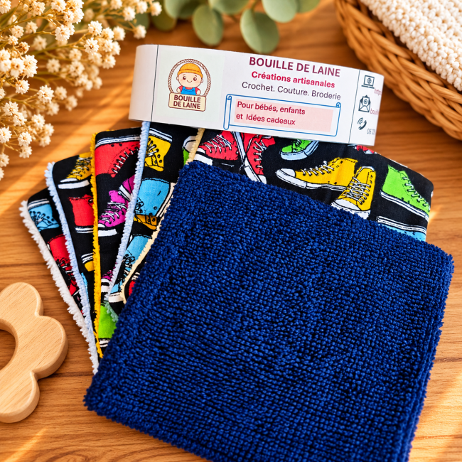 Face douce d'une lingette lavable en bambou Lingette lavable artisanale avec face douce en bambou bleu marine