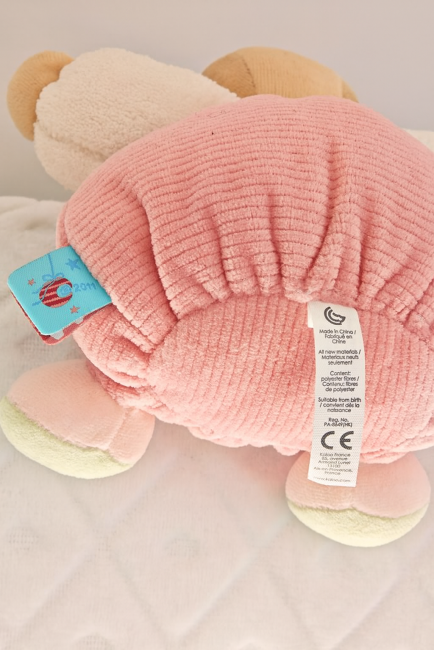 Doudou lapin avec cœur fleuri et oreilles assorties, tenue rose, seconde main – Bouille de Laine