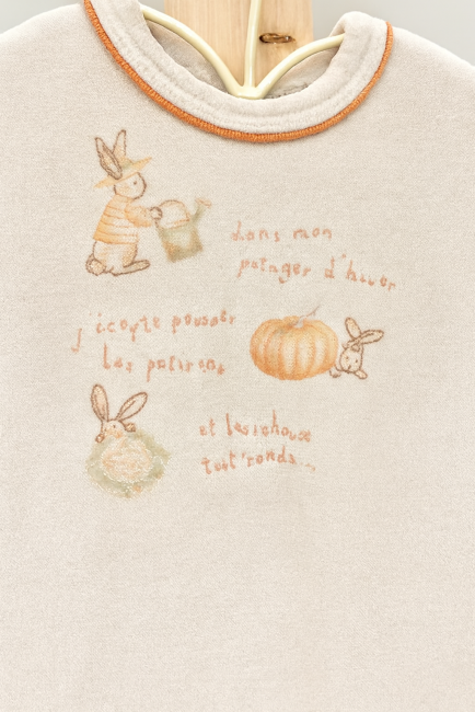 Pyujama bébé à manches longues avec illustrations de lapins et texte poétique en français
