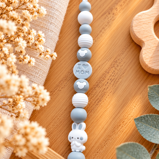 Perles décoratives grises et blanches I Love Mom Perles silicone grises et blanches avec motifs décoratifs et inscription I love Mom