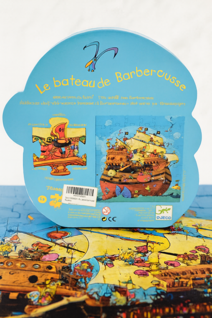 Boîte de puzzle Djeco “Le bateau de Barberousse” en forme de nuage, vue arrière, 54 pièces dès 5 ans