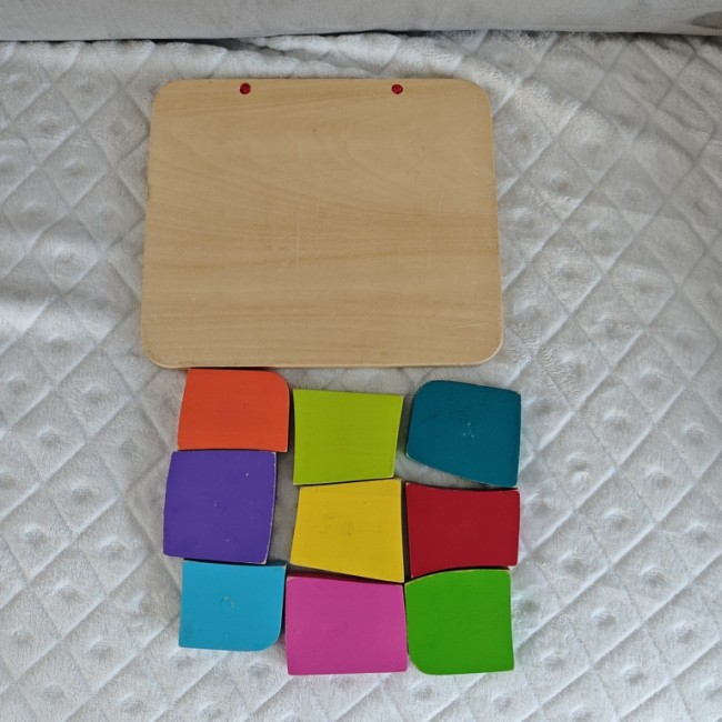 Jeu de formes en bois colorées pour enfant