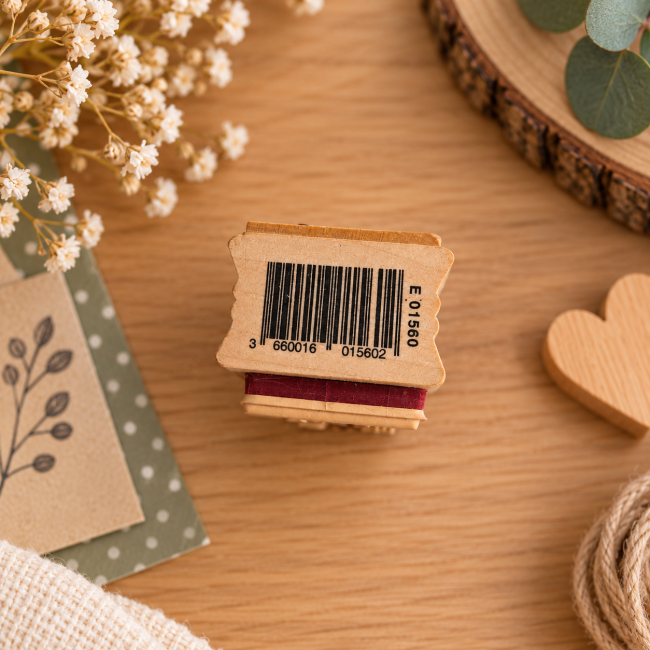 Tampon Aladine en bois – référence E 01560 Tampon bois Aladine avec référence et code-barres