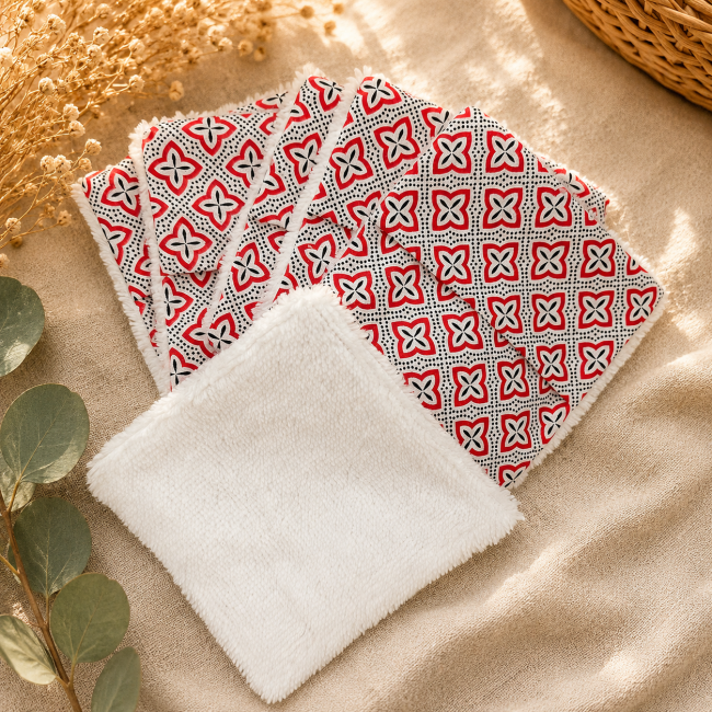 Lingettes lavables réutilisables en coton à motif géométrique rouge et fibre de bambou blanche