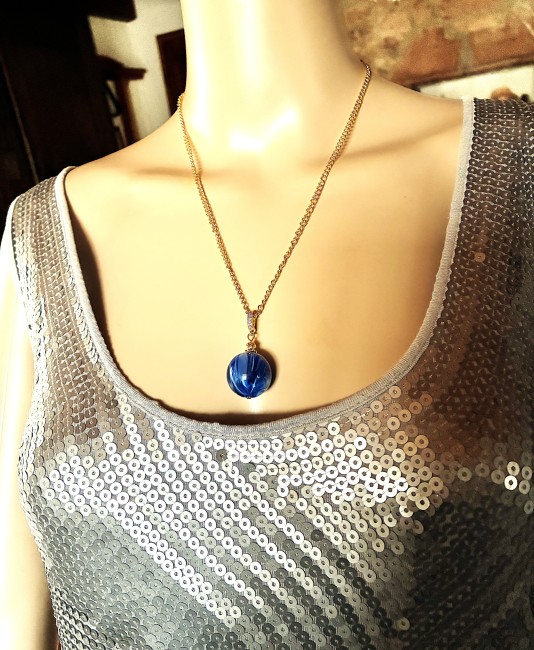 Ambre bleu très marbré pendentif perle de 20 mm collier 50 cm chaîne dorée acier inoxydable bijou femme homme, collier ambre, bracelet ambre, boucles oreilles ambre, ambre véritable, bijoux marie c