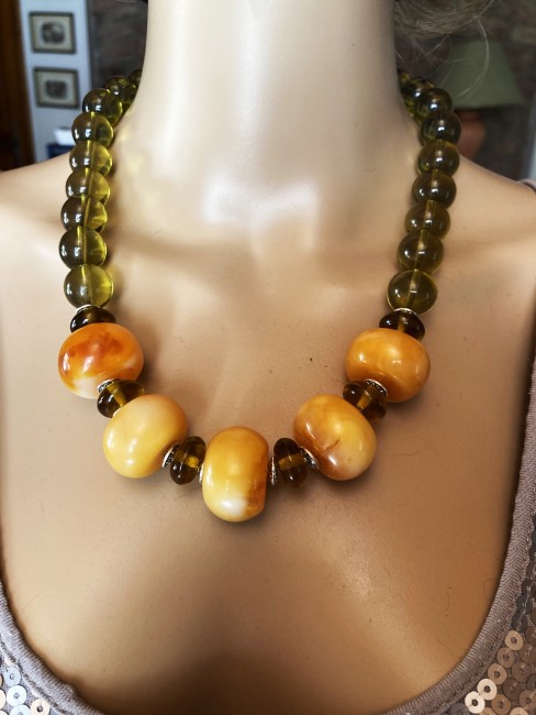 Ambre jaune et ambre vert superbe collier 55 cm grosses perles de 23mm et perles de 16mm bijou femme
