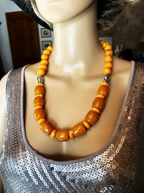 Ambre miel superbe collier/sautoir 63 cm très grosses perles bijou femme. Collier ambre, collier femme, bracelet ambre, boucles oreilles, Ambre bijoux marie c