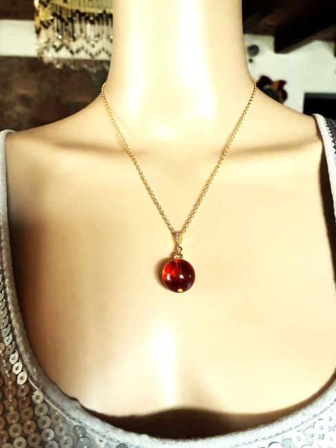 Ambre cognac pendentif perle ronde 16mm collier chaîne 45 cm en acier inoxydable doré bijou femme homme, collier ambre, bracelet ambre, boucles oreilles ambre, ambre véritable, ambre bijoux marie c