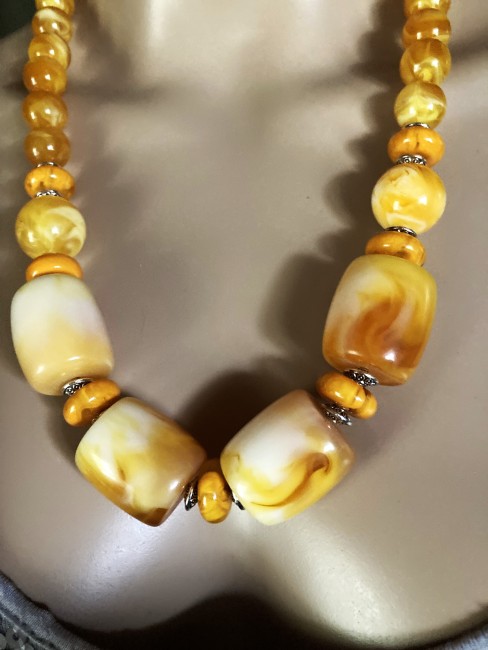 Ambre jaune miel superbe collier/sautoir 61 cm base très grosses perles 25/20mm et perles de 12mm bijou femme, bracelet ambre, boucles oreilles ambre, collier ambre, Ambre bijoux marie c