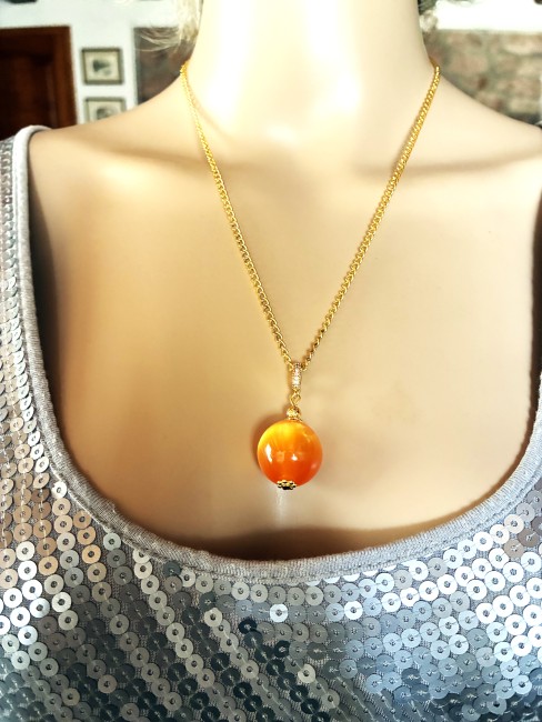 Merveilleuse AMBRE, bijou élégant, tendance, moderne, collier, bracelet, boucles d'oreilles en AMBRE de la Baltique Ambre marbré jaune/orange et ambre jaune collier 50 cm grosse perle ronde bijou homme femme. collier femme, collier ambre, bijoux ambre, bracelet ambre, boucles d'oreilles ambre, Ambre bijoux marie c