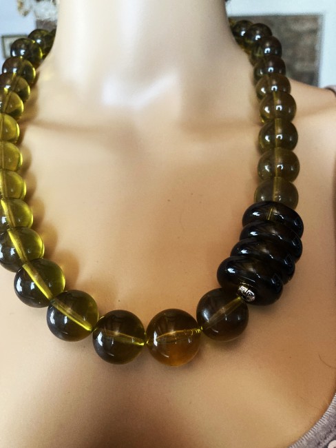 Ambre vert clair superbe collier long 62 cm grosses perles de 18mm, perles donuts de 22mm Bijou femme, Ambre Bijoux marie c