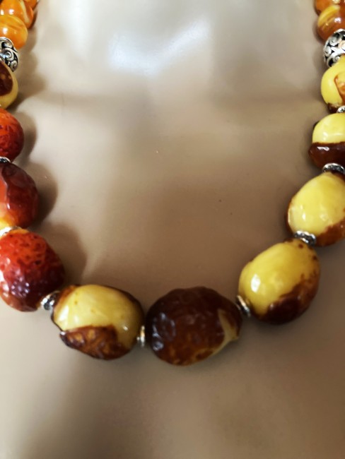 RARE Ambre glands fossilisés 20/22mm jaune marron et perles de 14mm superbe collier 57 cm bijou femme, collier ambre, bracelet ambre, boucles oreilles ambre, collier femme, Ambre bijoux marie c