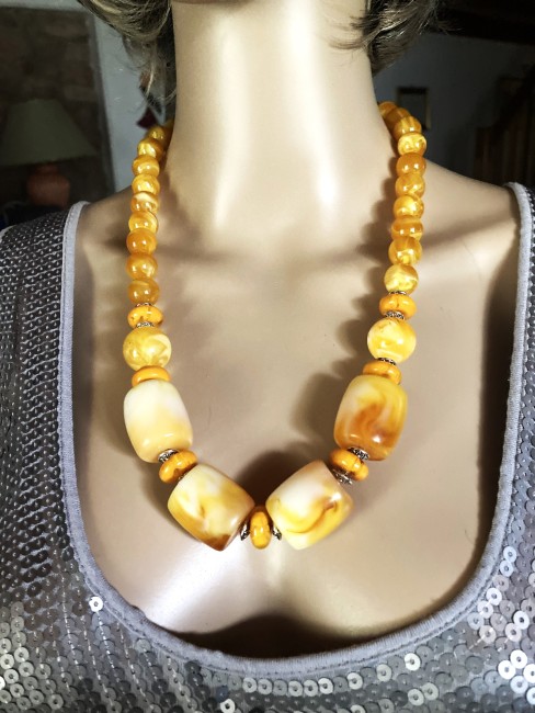 Ambre jaune miel superbe collier/sautoir 61 cm base très grosses perles 25/20mm et perles de 12mm bijou femme, bracelet ambre, boucles oreilles ambre, collier ambre, Ambre bijoux marie c