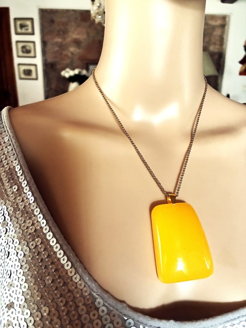 Ambre jaune pendentif rectangulaire 6mm sur 4mm collier chaîne 60 cm en acier inoxydable doré bijou femme homme, collier ambre, bracelet ambre, boucles oreilles ambre, ambre véritable, ambre bijoux marie c