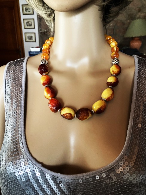 RARE Ambre glands fossilisés 20/22mm jaune marron et perles de 14mm superbe collier 57 cm bijou femme, collier ambre, bracelet ambre, boucles oreilles ambre, collier femme, Ambre bijoux marie c