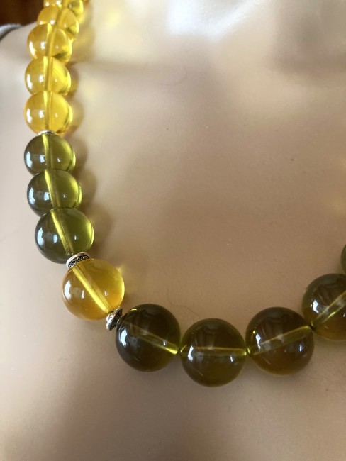 Ambre vert clair et ambre miel clair collier 60 cm perles de 16mm, Bijou femme, Ambre Bijoux marie c