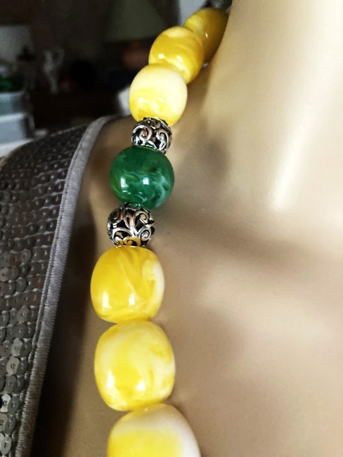 Bijou ambre, collier femme, bijoux gemme, collier ambre, ambre véritable, collier grosse perle en ambre, collier ambre jaune clair et verte