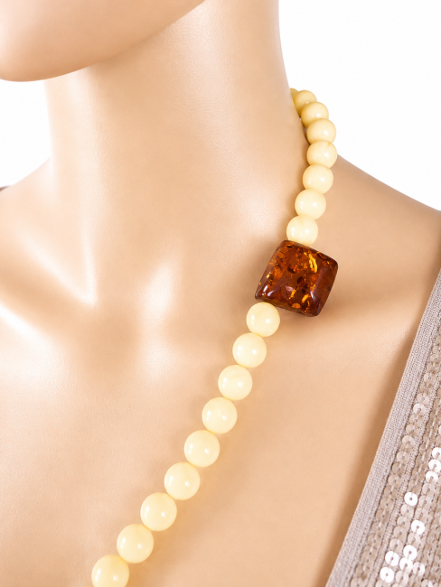 Bijou ambre, collier femme, bijoux gemme, collier ambre, ambre véritable, collier grosse perle en ambre, collier ambre jaune et cognac
