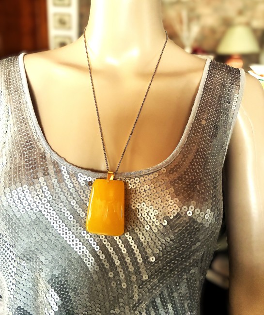 Ambre jaune pendentif rectangulaire 6mm sur 4mm collier chaîne 60 cm en acier inoxydable doré bijou femme homme, collier ambre, bracelet ambre, boucles oreilles ambre, ambre véritable, ambre bijoux marie c