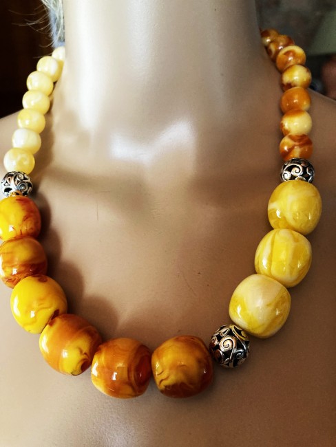 Ambre marbré jaune/orange et ambre jaune superbe collier 56 cm grosses perles rondes bijou femme. collier femme, collier ambre, bijoux ambre, bracelet ambre, boucles d'oreilles ambre, Ambre bijoux marie c
