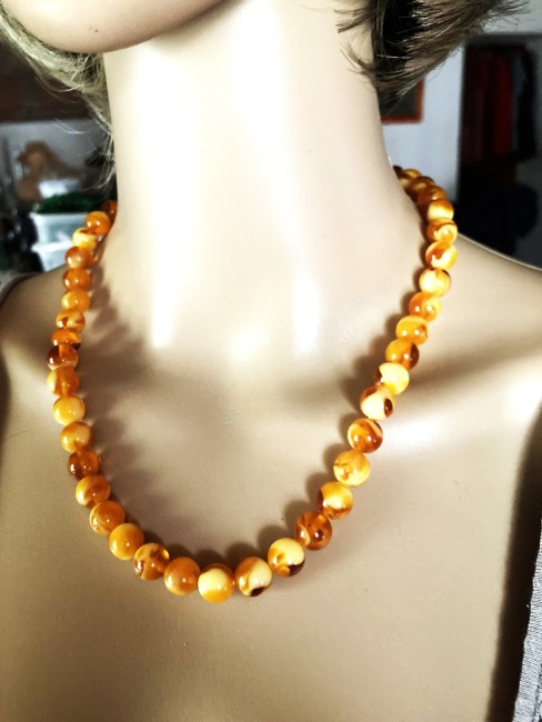 Bijou ambre, collier femme, bijoux gemme, collier ambre, ambre véritable, collier perle en ambre, collier ambre, ambre marbrée jaune orangé bijou femme bijou femme