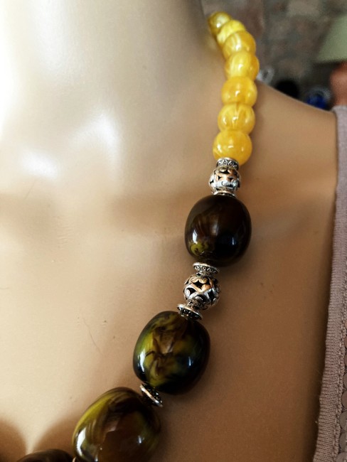 Ambre jaune et ambre marron/jaune très marbré collier 57 cm grosses perles de 20mm et 14mm Bijou femme, ambre Bijoux marie c