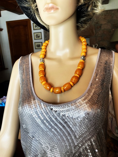 Ambre miel superbe collier/sautoir 63 cm très grosses perles bijou femme. Collier ambre, collier femme, bracelet ambre, boucles oreilles, Ambre bijoux marie c