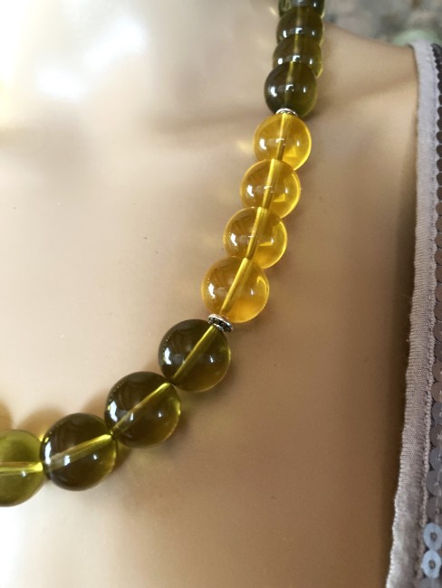 Ambre vert clair et ambre miel clair collier 60 cm perles de 16mm, Bijou femme, Ambre Bijoux marie c