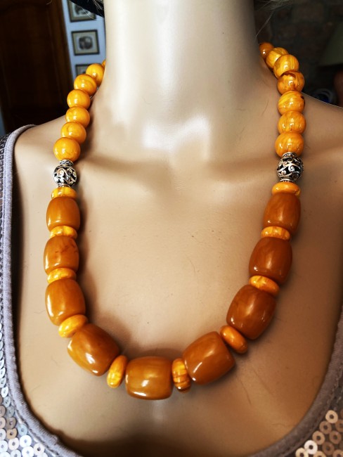 Ambre miel superbe collier/sautoir 63 cm très grosses perles bijou femme. Collier ambre, collier femme, bracelet ambre, boucles oreilles, Ambre bijoux marie c