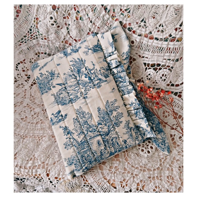 0D63A1D2-8F64-41B4-AA04-F660B4293049