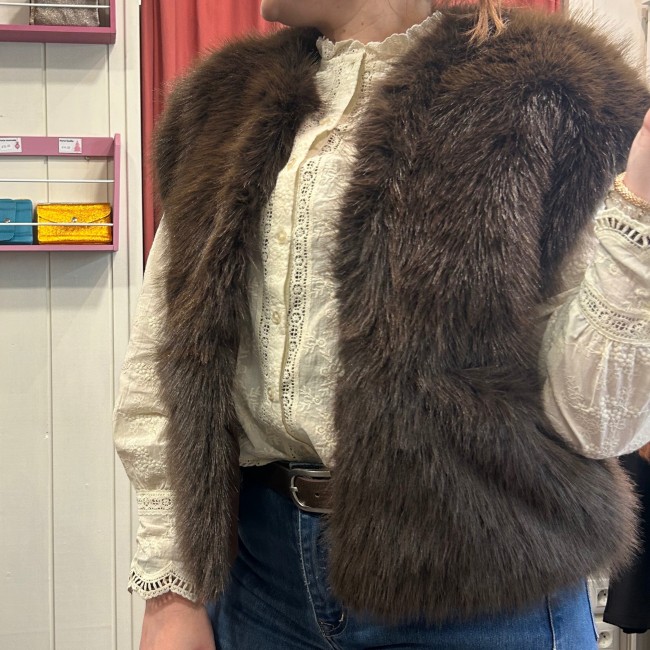 c9d8b412-a9e7-49eb-a48a-dd3cdcf1fefa