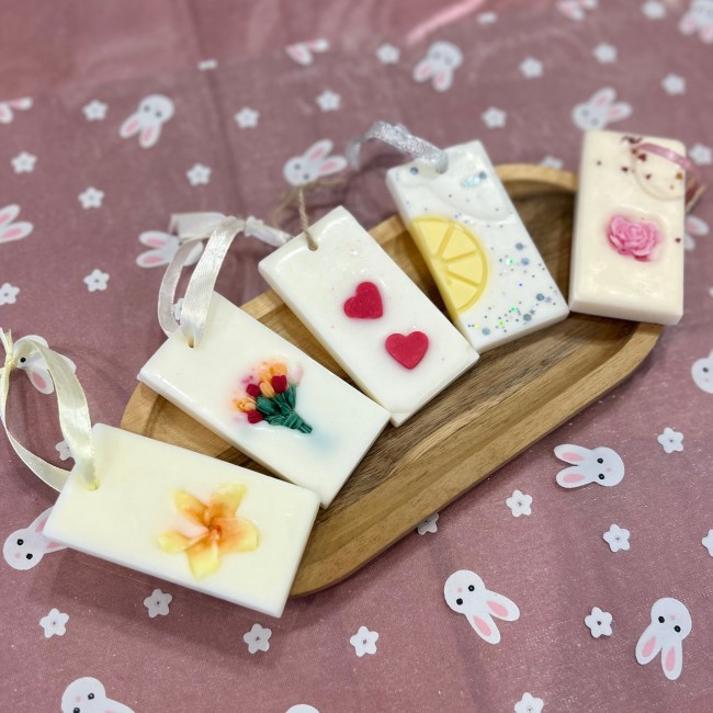 ef6c741e-977e-4398-84d2-2c56856f9e63