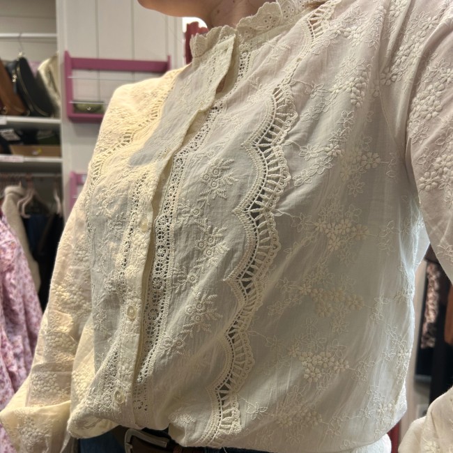 3cd8e04c-28eb-44d8-bb41-0d7664180422