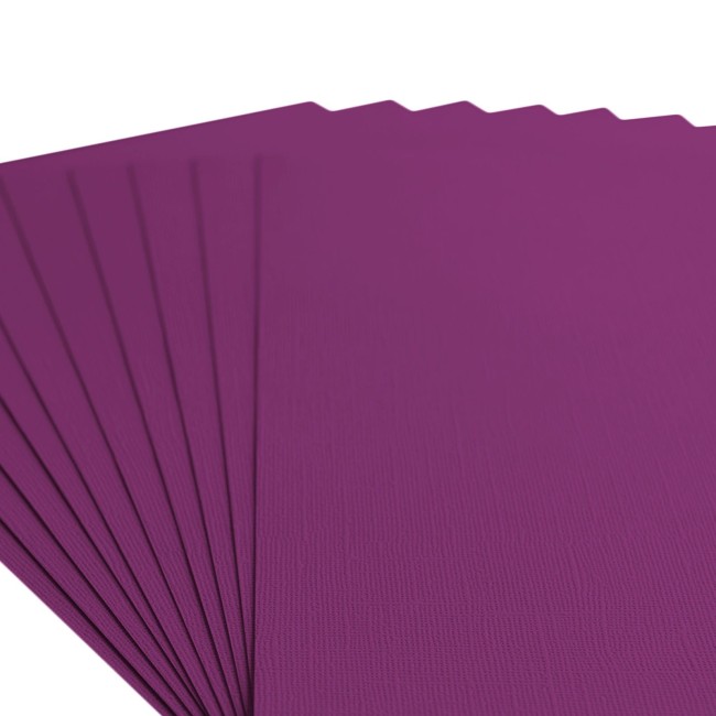 Gros plan sur le grain toilé du cardstock Florence A4 Mauve 039