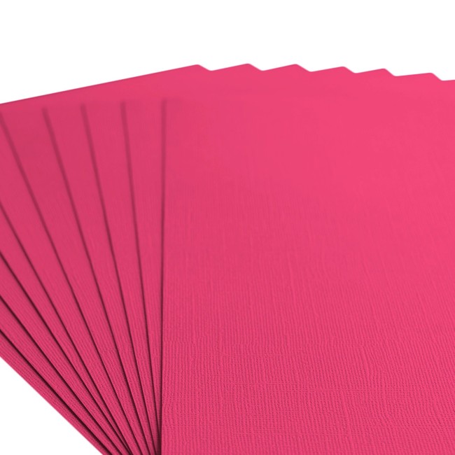 Gros plan sur le grain toilé du cardstock Florence A4 Cupid 023