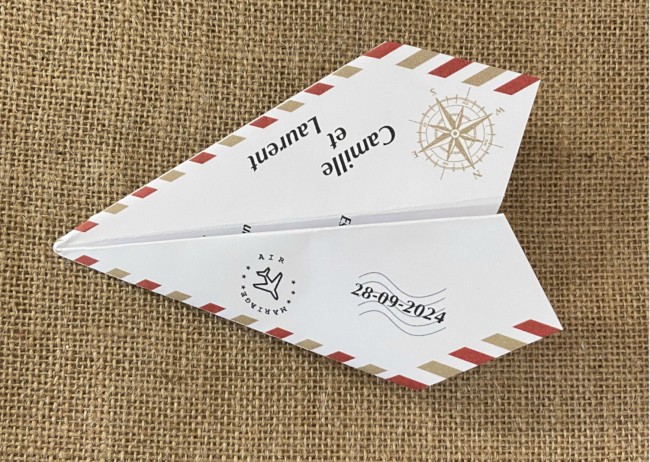 Faire-part, Invitation de Mariage thème voyage/destination - Origami avion - Bordeaux et beige Rose des vents -EPB