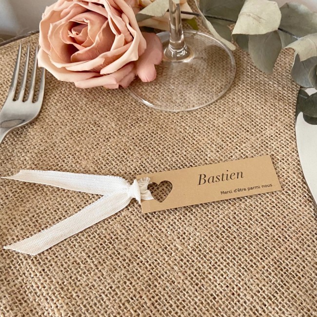 Marque-place mariage avec Cœur perforé – Kraft ou Blanc – Décoration romantique ajourée - EP1