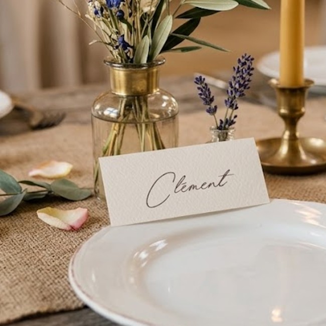 Marque-places mariage – Calligraphie élégante sur papier texturé – Chic & Raffiné - EP1